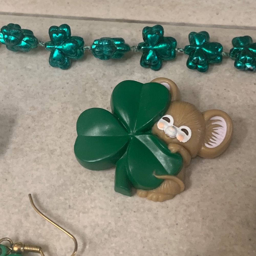 🍀ST. PATRICK’S COLLECTION ☘️ Jewelry and Napkins - Picture 8 of 11